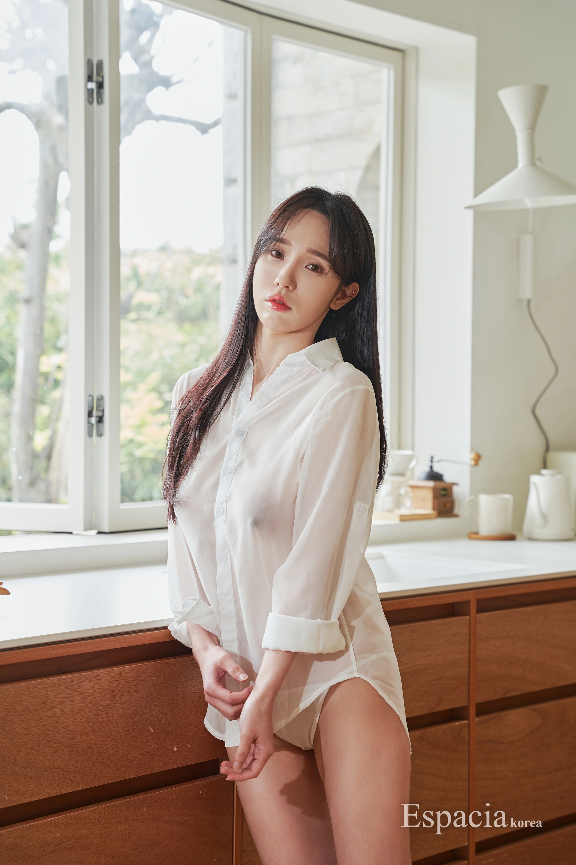 LeeheeExpress – NO.205 LEHC-051_Yunha 1